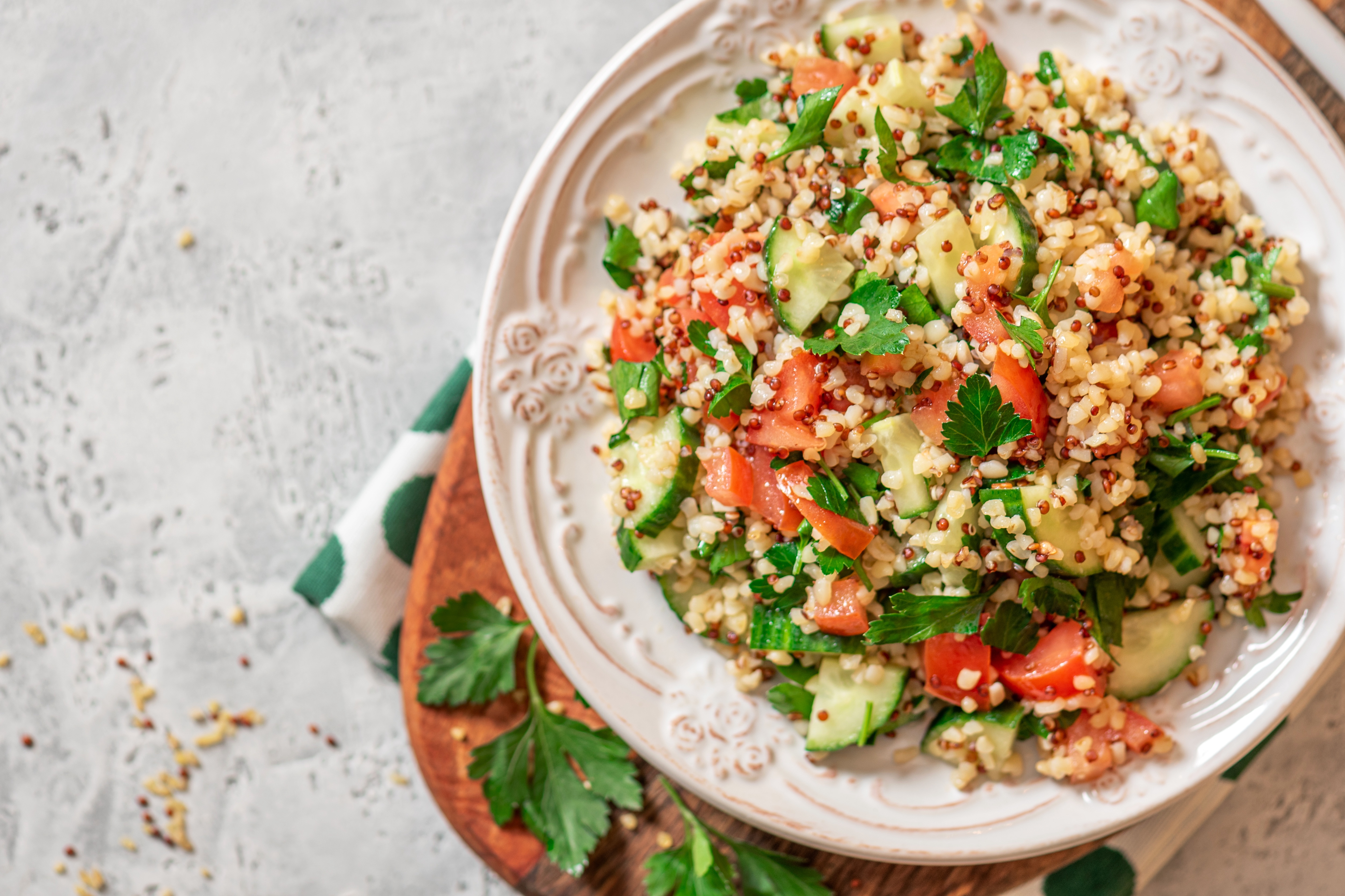 MEDITERRANEAN QUINOA SALAD