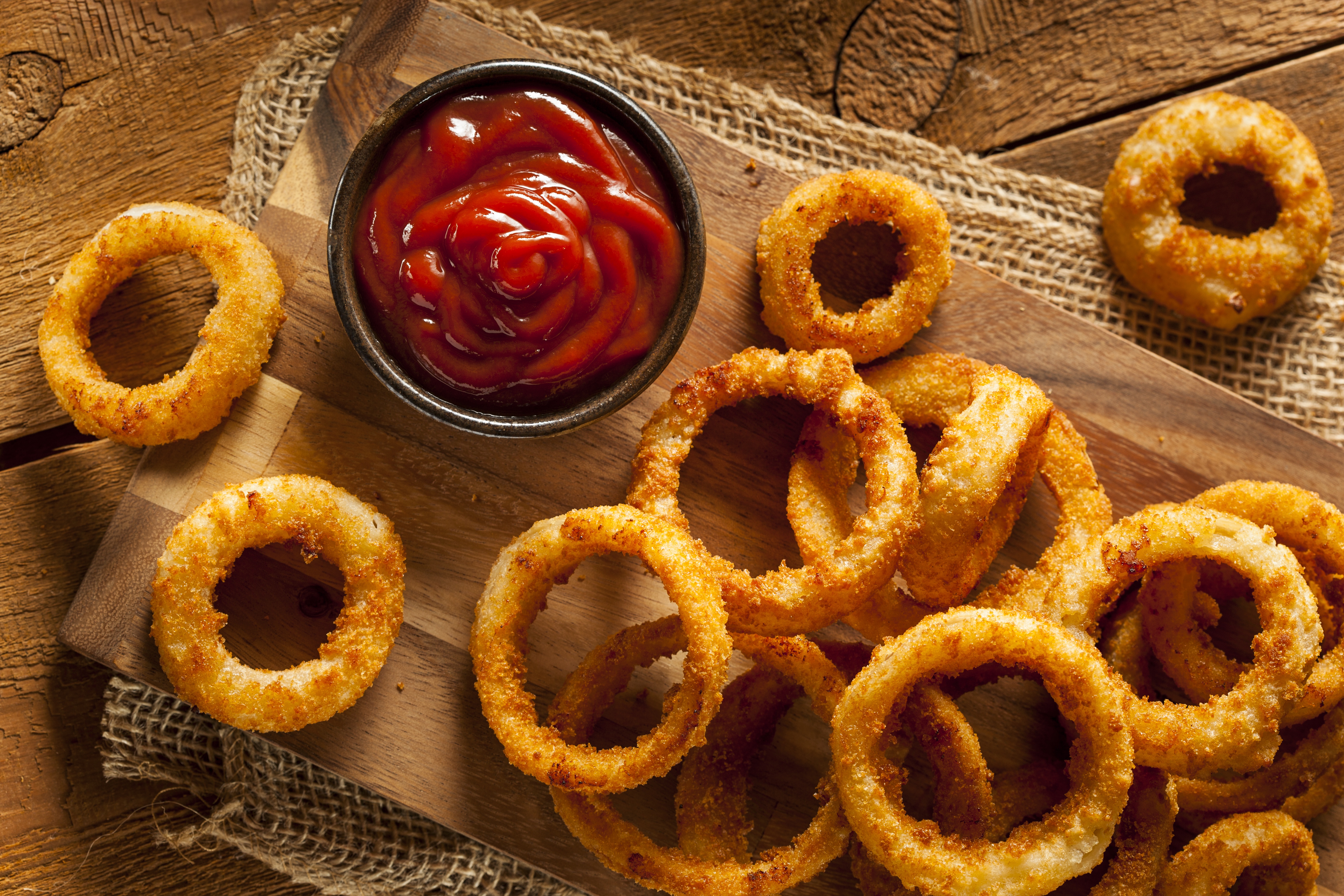 FRIED ONION RINGS