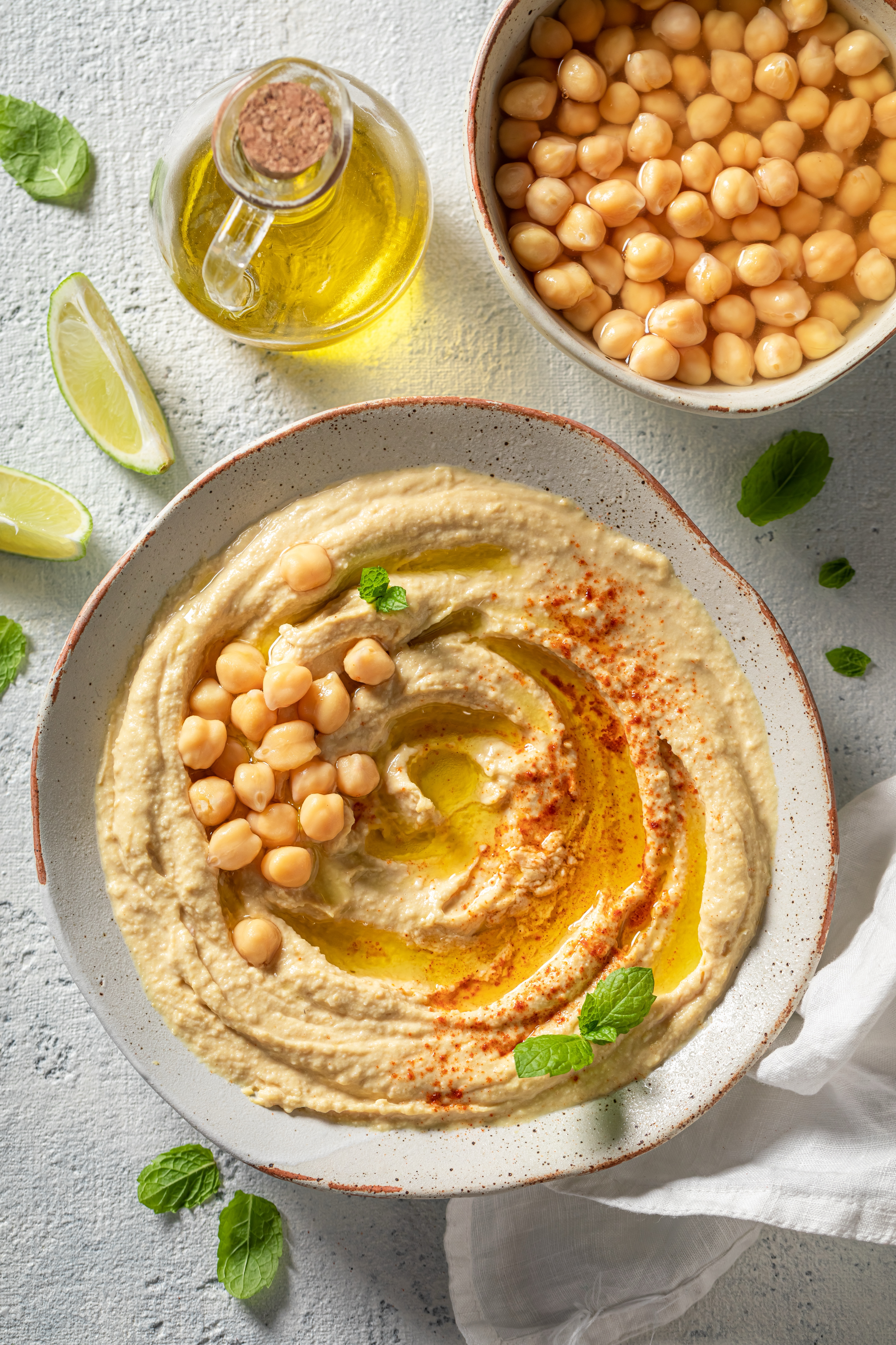 HUMMUS