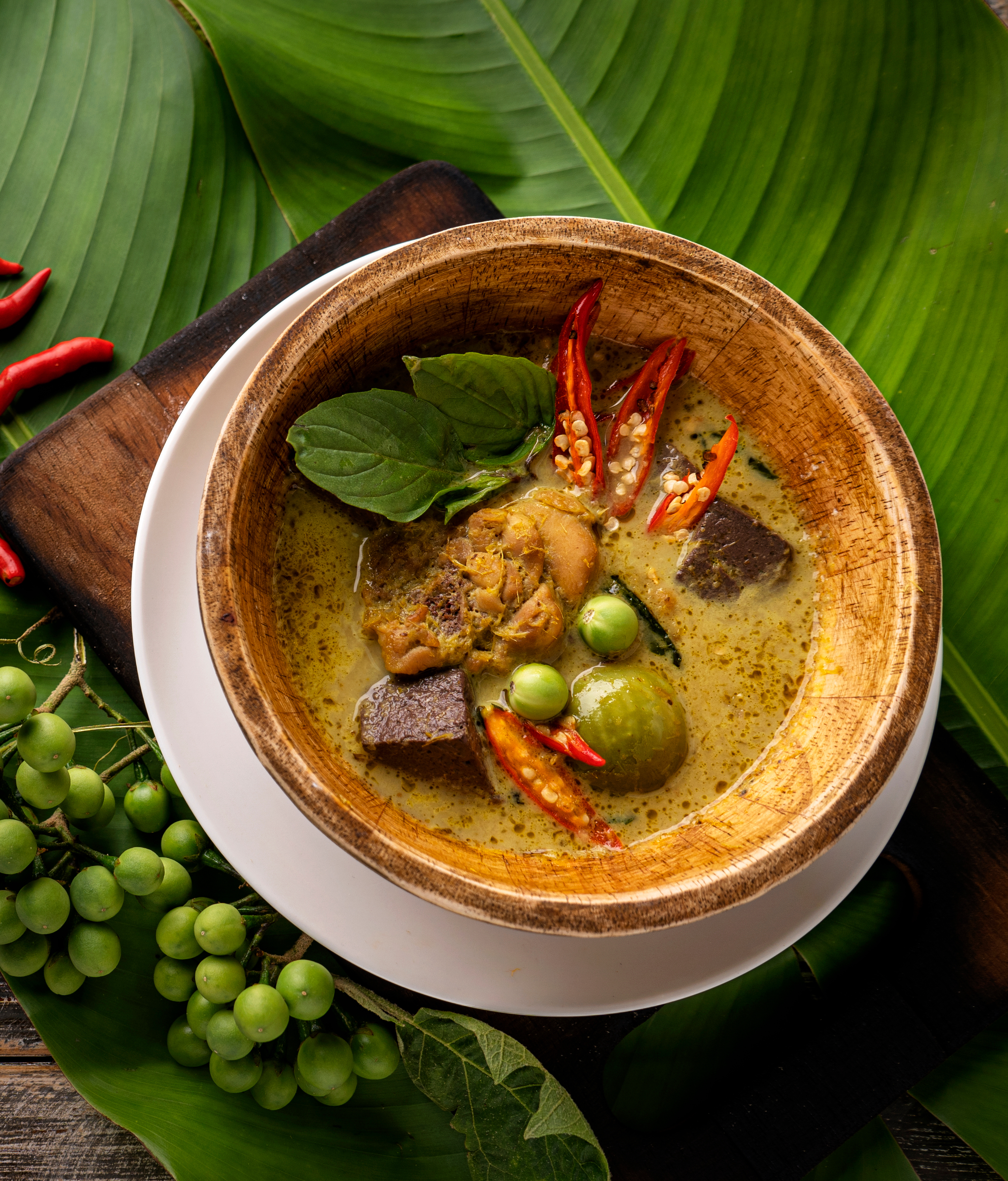 THAI GREEN FISH CURRY (KAENG KHEIYW HWAN)