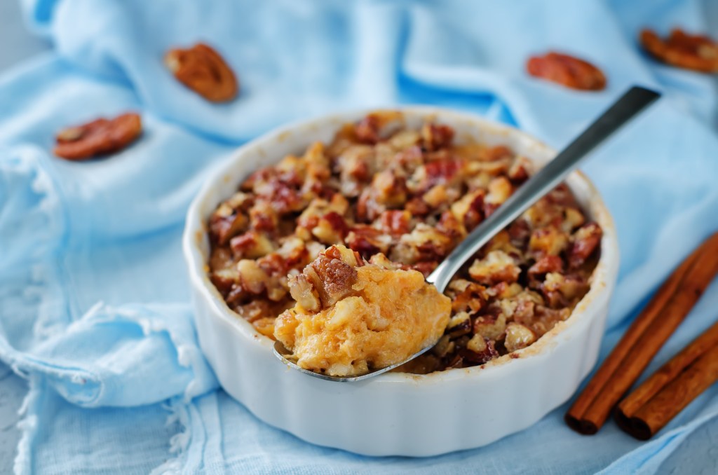 Maple-Roasted Sweet Potatoes with Pecan&nbsp;Crumble