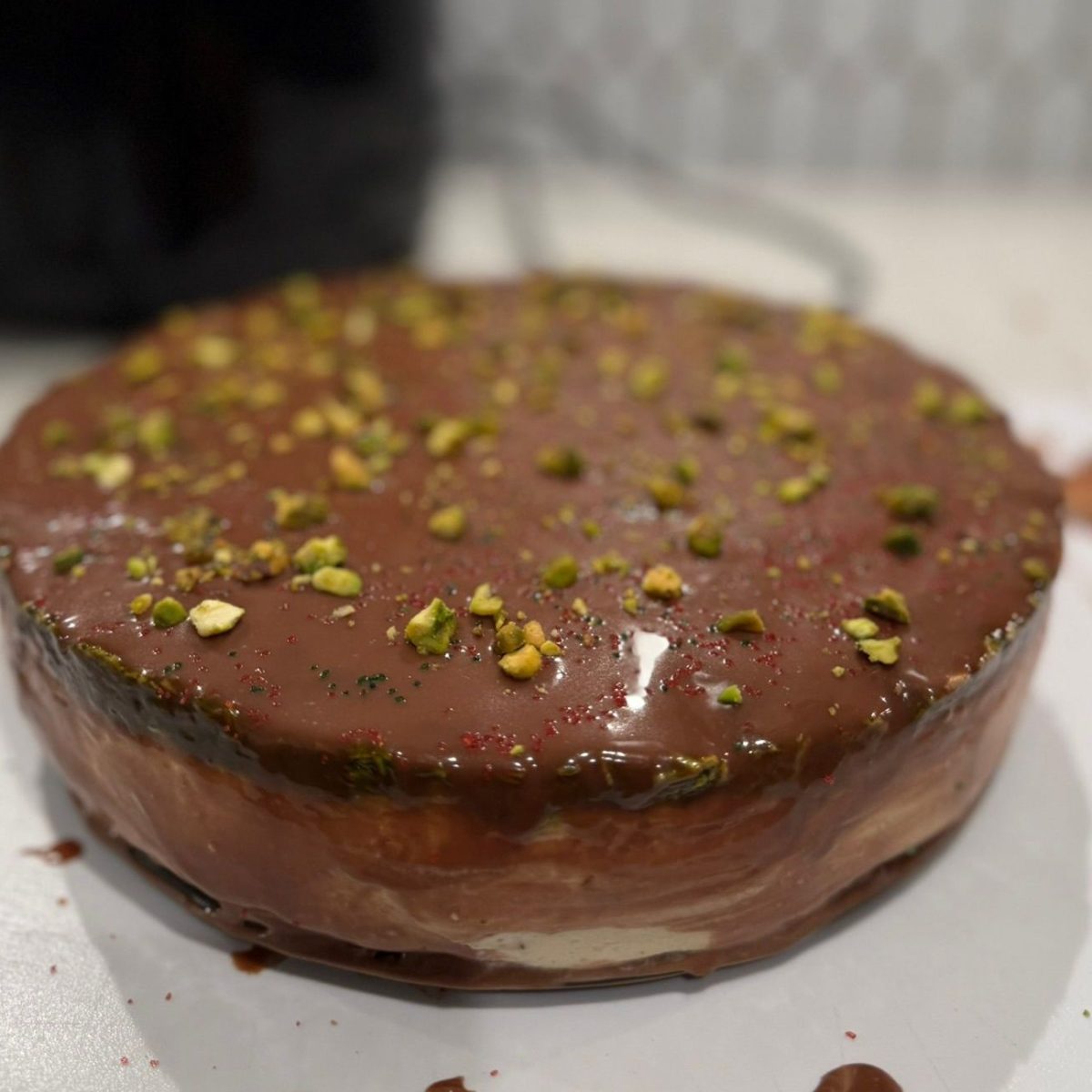 Pistachio Kataifi Chocolate Cake (Dubai-Style,&nbsp;No-Bake)